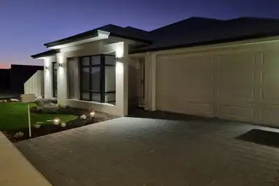 Image de Spacious 4-bedroom house with fitness room on the beach in delightful Yanchep