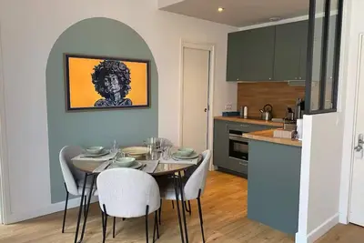 Image de À 5 minutes de la plage, appartement rénové Arcachon cœur de ville