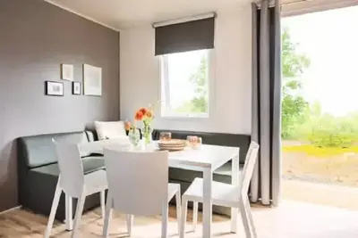 Image de Sunêlia Confort Evasion 3 chambres 1 salle de bain 32 m² +  terrasse en bois 12, 5m² - Nouveau 2019 6 personnes