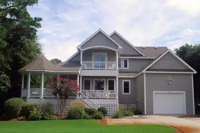 Image de Paws A Bit: Dog-Friendly, Pool, Soundfront Views