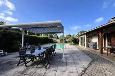 Image de 104 -  Agréable villa avec piscine dans un quartier calme