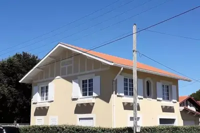 Image de 033 - Erste Etage einer Villa in der Nähe des Stadtzentrums