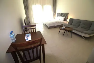 Druvya Holiday Homes, Bld Dg194, Street No, 2 Discovery Gardens, Close to Metro