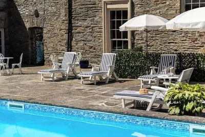 Ardnavaha House Poolside Cottage 5\n\n