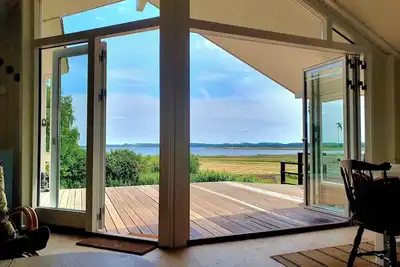 Image de Summer house with a beautiful view to the fjord
