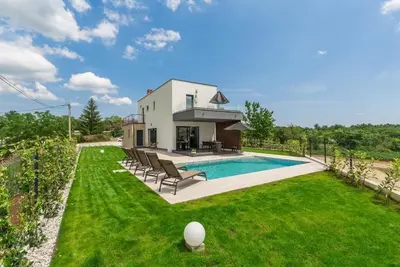 Image de Villa Emma Louisa, Žminj