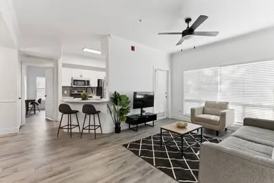 Image de CozySuites Chandler 2br with 2 pools + Jacuzzi! 12