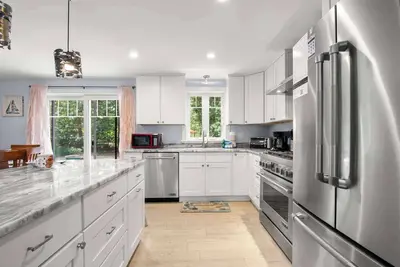 Image de Charming Getaway with Hot Tub, Dog Friendly!