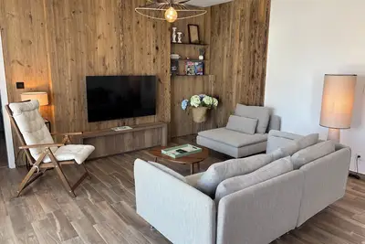 Image de L'Isenciel *** Maison de plain-pied avec jardin et parking, L'Isenciel - Maison de plain-pied avec j. . .