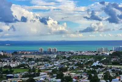 Image de Stunning 4 bdr villa in Port of Spain with breathtaking ocean and city views