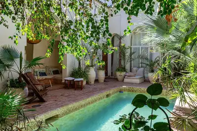 Image de Dar Z5, Medina, piscine, rooftop, staff