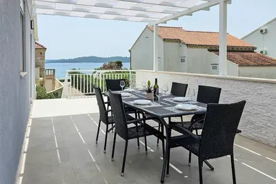 Image de 3-Bedroom Holiday Apartment Val in Orebić – Your Perfect Getaway by the Sea