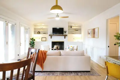 Peaceful, Well-Lit 3 Bed, 3 Bath Spacious Retreat With Mid-Century Modern Design