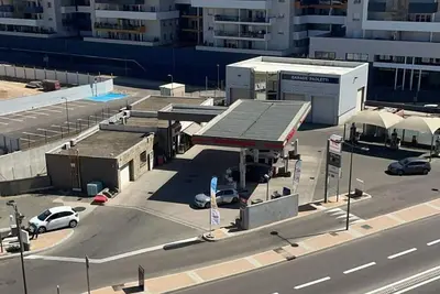 Studio toit terrasse résidence récente parking privé sécurisé