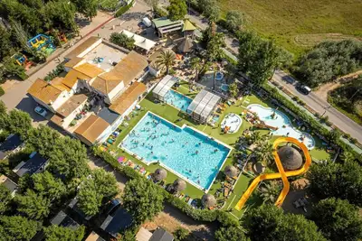 Image de Camping - Piscine  - ccagef0