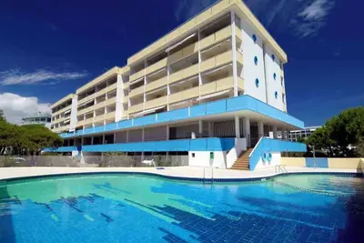 Image de Appartement de vacances avec climatisation et balcon