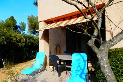 Image de Petite Maison indépendante avec jardin clôt, plage en dessous, 4 pers + animal