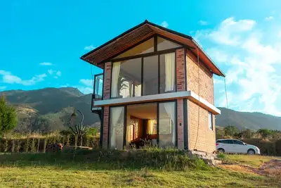 Image de Blossom Cabin, with exclusive view of San Pablo Lake.