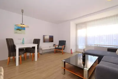 Image de House Captain Christiansen 12