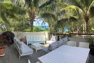 Image de Penthouse duplex mer plage piscine barbecue paddles Bain bœuf- cap malheureux