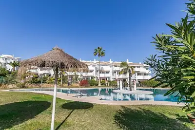 Image de Appartement 'Calahonda Park' avec vue sur la mer, Wi-Fi et climatisation