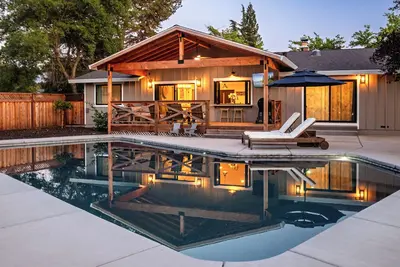 Image de Granite Bay Farmhouse Retreat with Pool & Outdoor Oasis