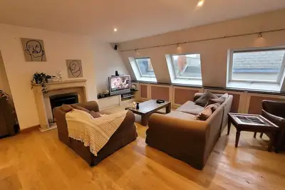 Image de Spacious 3br apartment with rooftop terrace