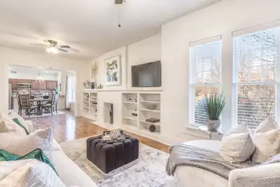 Image de Carson Flats Apt #2 | 1br • Near Bok• Osu Med•Dtwn