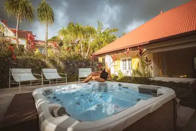 Image de Villa de charme jacuzzi, sauna, hammam, jardin luxuriant - 4 pers - L'Entre Deux