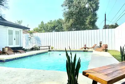 Image de Spacious 4 Bedroom Home with Pool & No Cleaning Fee