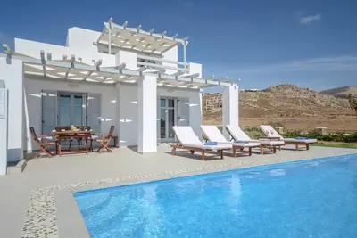 Image de Dazzling Naxos Villa | Villa Eleusis | 2 Bedrooms| Private Pool | Veranda with Outdoor Furniture | Beautiful Sea View | Parking Area | Mikri Vigla