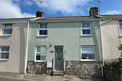 Bells cottage ideal to explore Cornwall. 5min walking to the train station.