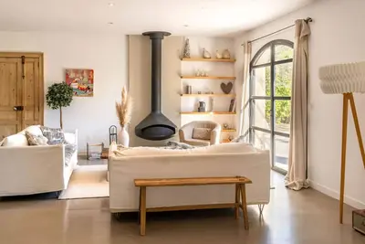 Image de Stylish villa with pool in private domain, walking distance to the shops and public transport