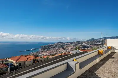 Image de Vue sur la mer et les montagnes - Madeira Friendly Guest House