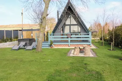 Image de Sunflower Lodge, romantic, with hot tub in Misterton