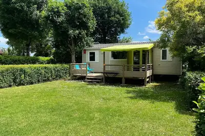 Image de Mobil'home Trigano Grand Confort 3 chbres 6 pers + 1 bébé, Tv 6 à 7 personnes - 6 pers. inclus dans le tarif