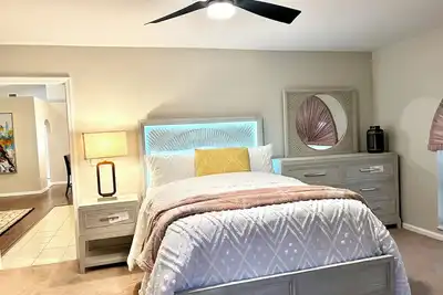 Image de 3-bedroom Equestrian house in beautiful Wellington with pool, jacuzzi