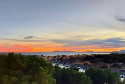 Image de Appartement climatisé avec balcon vue Mer et Clape - Saint Pierre