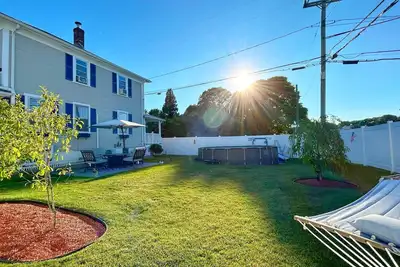 Image de Canal Retreat: Easy Cape Access with Seasonal Pool