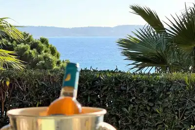 Image de Appartement T2 - 2\/4 personnes - Vue mer - Climatisation - WiFi - Plage à pied - Sainte Maxime