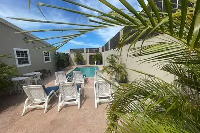 Puerta Del Sol-apt 2-1Bdr-wth pool-central location