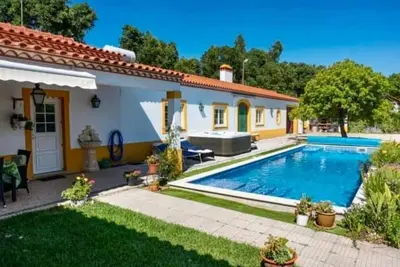 Image de Casa Vimeiro Sleeps 2 with Pets