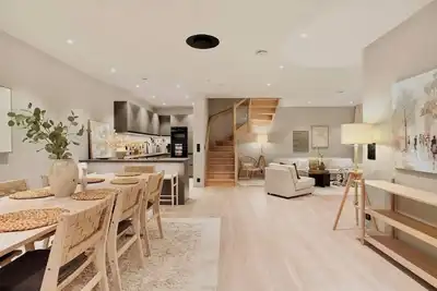 Image de Large and Luxurious house in the heart of Bergen with parking!