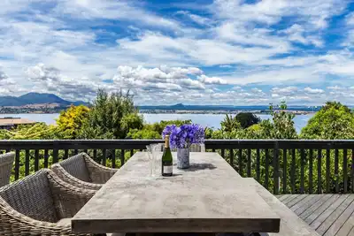 Image de Acacia Bay Views - Serene Panoramic Views Retreat