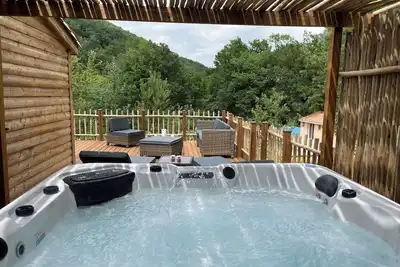Image de Chalet/Spa et lac privé