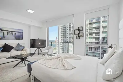 Image de Downtown Vibes, Pool, Gym & Oceanview