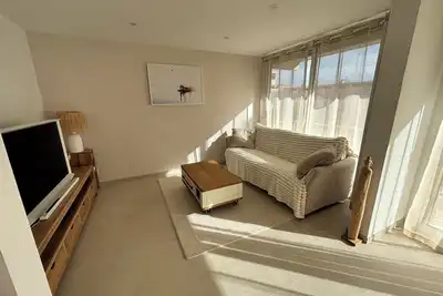 Image de Les plages, un grand parc et un hypermarché accessibles à pied! Appartement neuf