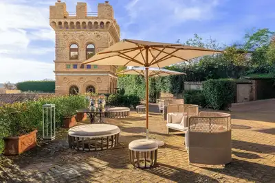 Image de La Torre Della Luna with private pool overlooking St. Peter's