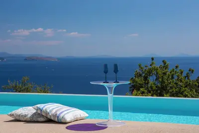 Image de Posidonia, view of Gods & salt water pool!