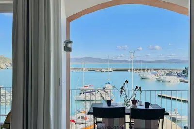 Porto Ercole Elegant Harbour view
